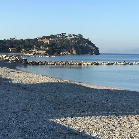 Residence La Pergola Cavo - Isola D'Elba Apartment